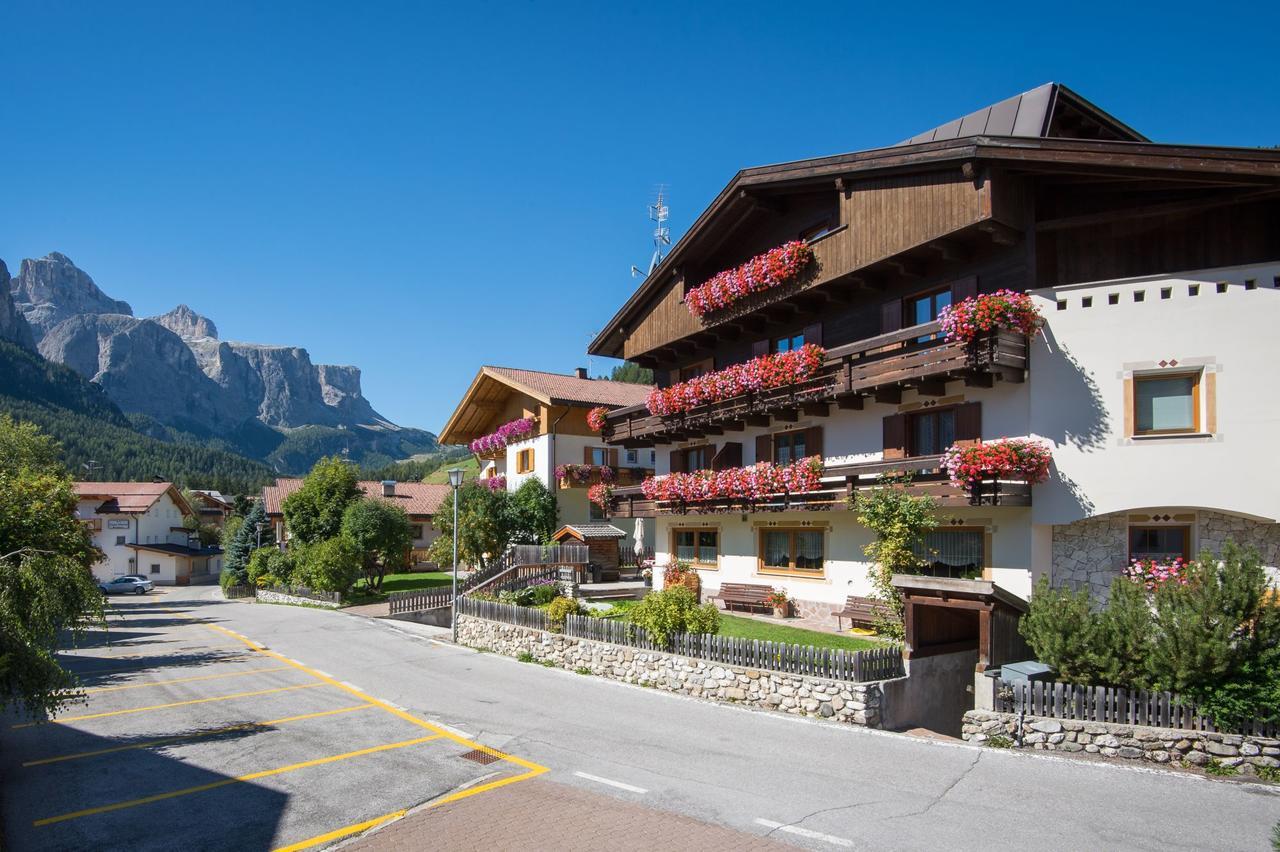Garni Piz Da L'Ander Hotel กอร์วารา อิน บาเดีย ภายนอก รูปภาพ